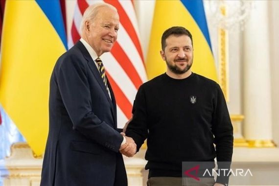 Joe Biden Izinkan Ukraina Pakai Rudal Jarak Jauh AS untuk Serang Rusia - JPNN.COM