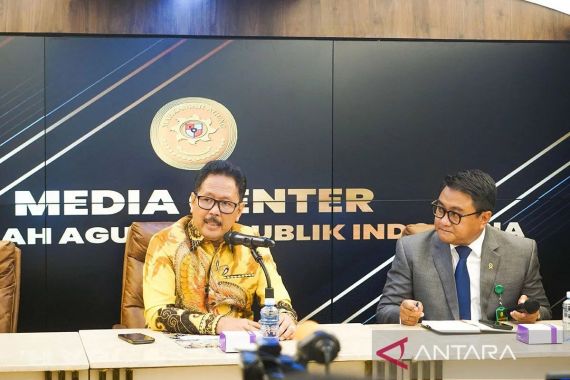 Zarof Ricar Belum Menyerahkan Uang ke Majelis Kasasi Ronald Tannur, Tetapi 1 Hakim Pernah Ditemui - JPNN.COM