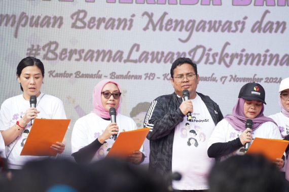 Deklarasi Pilkada Damai, Bawaslu-Kementerian PPPA-KPU Jamin Ruang Aman bagi Perempuan - JPNN.COM