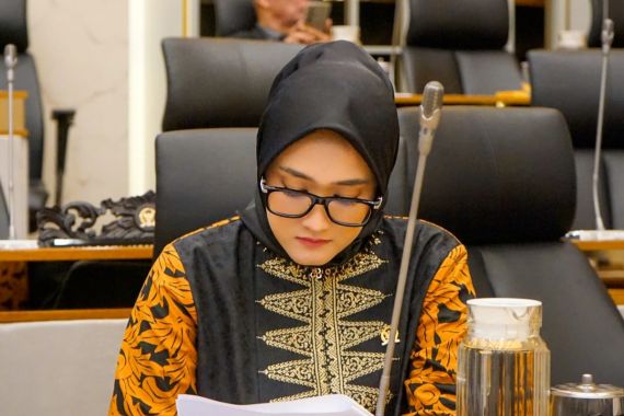 Rapat Bareng Kepala Baratin, Anggota Komisi IV Singgung Pengawasan Berbasis AI - JPNN.COM