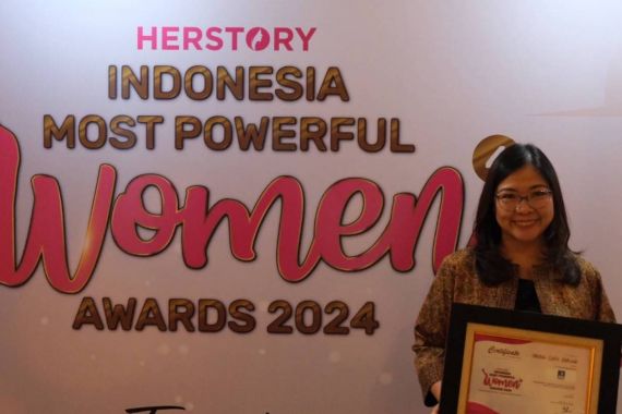 Chief Human Capital Officer ACC Raih Indonesia Most Powerful Women Awards 2024 - JPNN.COM