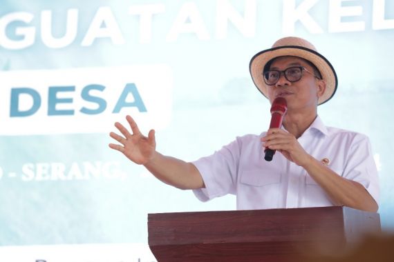 Mendes PDT Yandri Susanto Lihat Potensi Besar Desa Ada di Sini - JPNN.COM