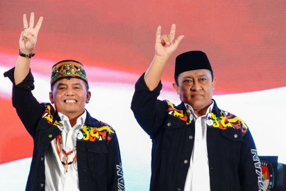 Survei Poltracking: Agustiar Sabran-Edy Pratowo Diprediksi Menang Pilgub Kalteng 2024 - JPNN.COM