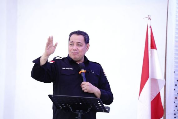 Herwyn Minta Jajaran Bawaslu Daerah Terus Bangun Komunikasi - JPNN.COM