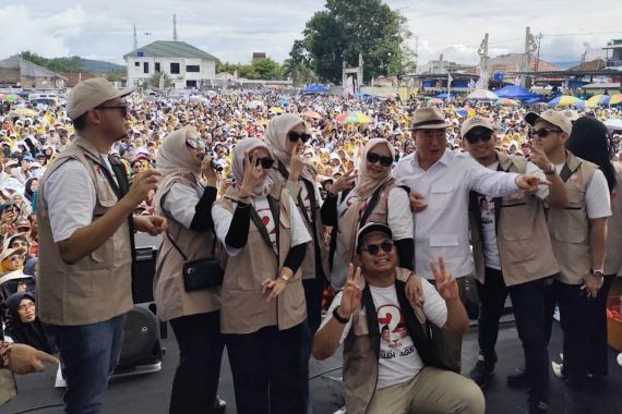 Teriakan 'Ganti Bupati' Menggema di Kampanye Akbar Paslon 02 - JPNN.COM