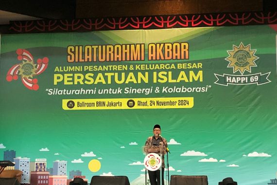 Ketum Ajak Alumni Pesantren Persis Gaungkan Kolaborasi dan Silaturahmi - JPNN.COM