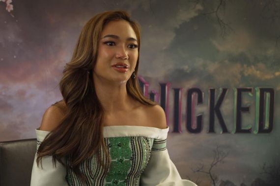 Tampil Cantik di Premiere Wicked Australia, Marion Jola Dapat Wejangan dari Ariana Grande dan Cynthia Erivo - JPNN.COM