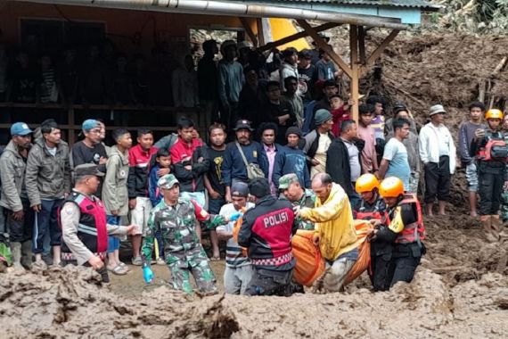 Longsor di Karo, 9 Orang Meninggal Dunia, Satu Hilang - JPNN.COM