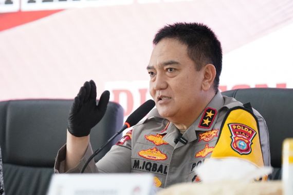 Polda Riau Sita 30 Kg Sabu-Sabu, Irjen Iqbal Ancam Jerat Hukuman Mati Bandar Narkoba - JPNN.COM