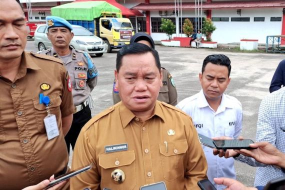 Pemkab Kotim Tetap Menganggarkan Gaji Honorer di 2025, Ini Alasannya - JPNN.COM