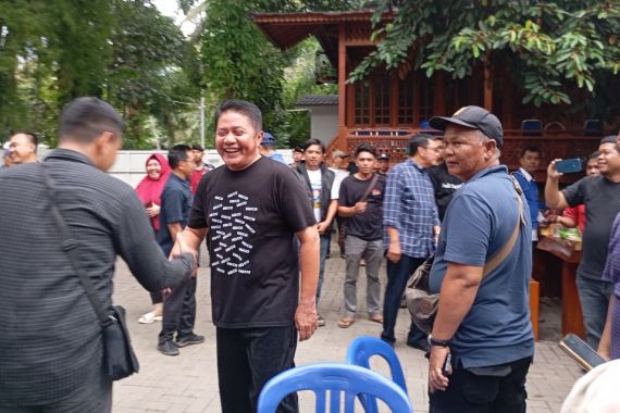 Pilgub Sumsel 2024: Herman Deru-Cik Ujang Unggul Telak dari Eddy-Riezky dan Mawardi-Anita - JPNN.COM