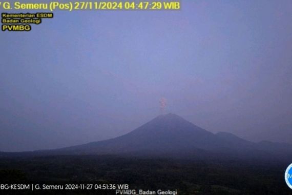 Gunung Semeru Erupsi 3 Kali, Tinggi Letusan hingga 1.000 Meter - JPNN.COM