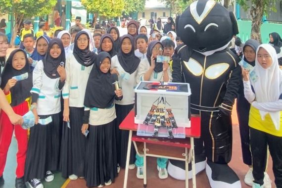 Program 'Tebar Jutaan Uang Jajan' Biskies Black Targetkan Pasar Anak Sekolah - JPNN.COM