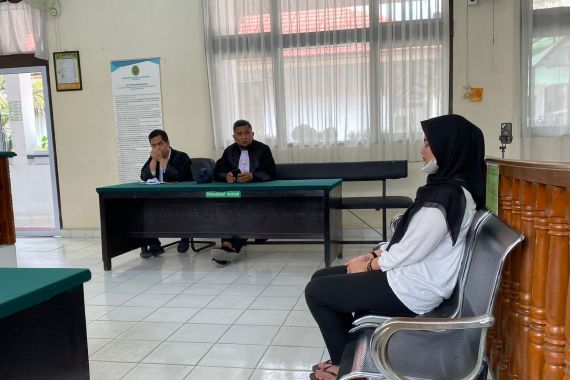 Marisa Putri, Mahasiswi Penabrak Wanita di Pekanbaru Dituntut 8 Tahun Penjara - JPNN.COM