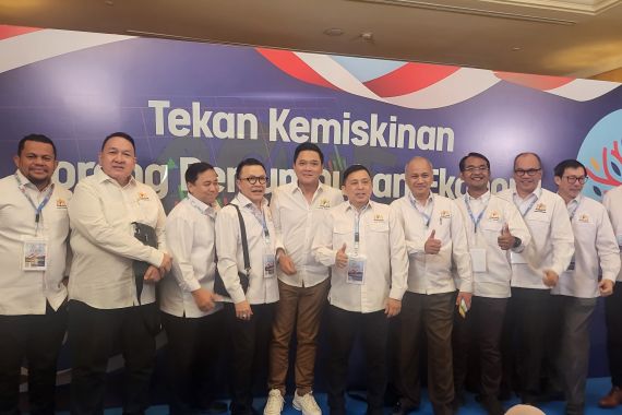 Don Papank Dilantik jadi Wakomtap Kadin Indonesia Bidang Motor Listrik - JPNN.COM