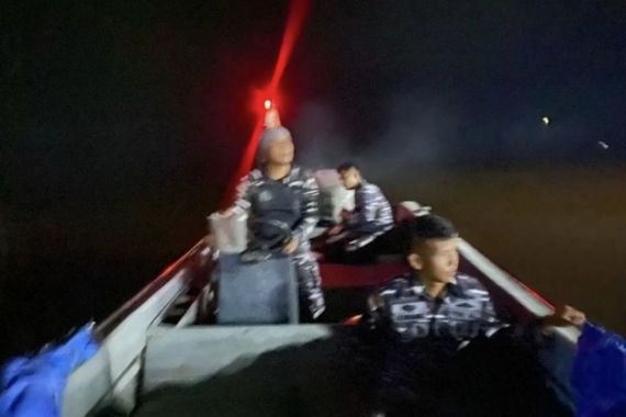 TNI AL Gagalkan Penyelundupan Pekerja Migran Ilegal di Dumai - JPNN.COM