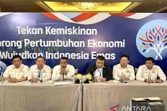 UMP 2025 Naik 6,5 Persen, Kadin Imbau Pengusaha tak Melakukan PHK - JPNN.COM