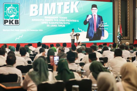 PKB Jatim Menggelar Bimtek Bahas Bahaya Judol, Hadirkan OJK hingga Kiai - JPNN.COM