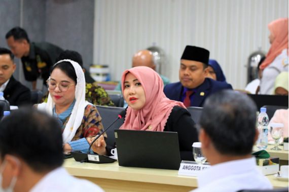 Komite III DPD RI Gelar Rapat Kerja Bersama Menteri Agama, Begini Kata Senator Lia Istifhama - JPNN.COM