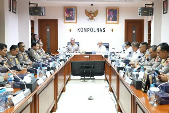 Irwasum & Kompolnas Bahas Kerja Sama & Penguatan Pengawasan Internal Polri - JPNN.COM