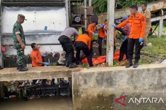 Jasad Pria Lansia Ditemukan Tersangkut di Bendungan PLTA Ubrug Sukabumi - JPNN.COM