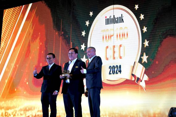 Pimpin Integrasi Jaringan ATM Terbesar di RI, Dirut Jalin Masuk Top 100 CEO Nasional 2024 - JPNN.COM