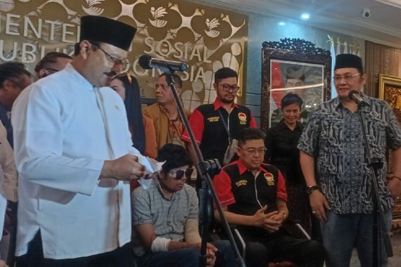 Mensos Panggil Agus, Sarankan Uang Donasi Difokuskan untuk Pengobatan - JPNN.COM