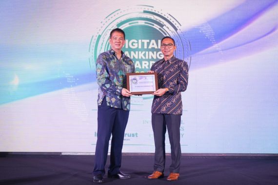 Perkuat Manajemen Risiko, Bank Raya Raih Digital Banking Awards 2024 - JPNN.COM