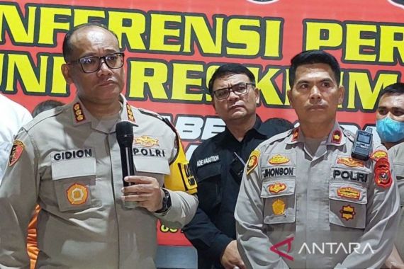 Polisi Gulung Oknum PNS yang Terlibat Sindikat Penggelapan Mobil di Deli Serdang - JPNN.COM