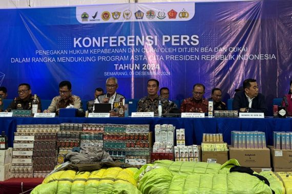 Bea Cukai Amankan Jutaan Barang Ilegal & Cegah Kerugian Negara Selama 2024 - JPNN.COM