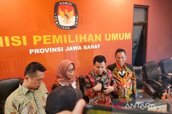 Hasil Rekapitulasi KPU: Dedi-Erwan Raih Suara Terbanyak Pilgub Jawa Barat - JPNN.COM