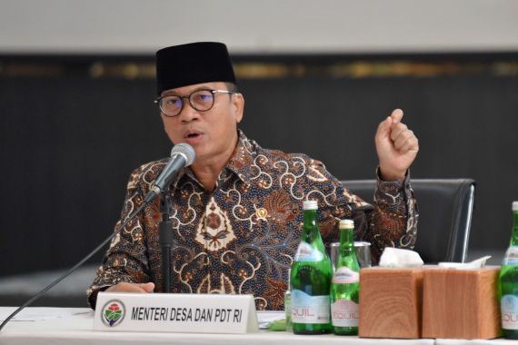 Mendes Yandri Susanto Ancam Copot Pejabat Kemendes PDT Terlibat Jual Beli Jabatan - JPNN.COM