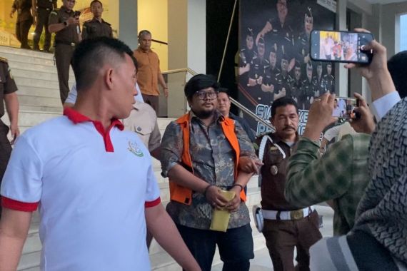 Kejati Riau Tetapkan Dua Tersangka Korupsi Dana Hibah PMI Sebesar Rp 1,1 Miliar - JPNN.COM