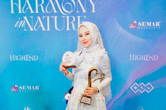 Kontribusi Sosial Dokter Ayu Diapresiasi di Ajang Socialpreneur Award 2024 - JPNN.COM