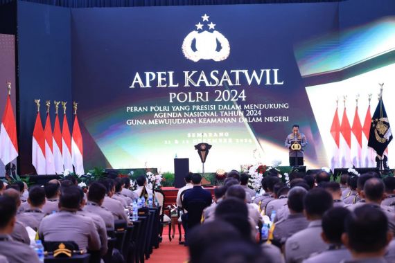 Presiden Prabowo Hadiri Apel Kasatwil Polri di Akpol Semarang - JPNN.COM