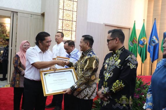 Optimalkan Capaian Realisasi, Pemkot Tangerang Raih Award Transfer ke Daerah Terbaik 2024 - JPNN.COM