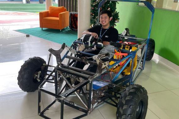 Mahasiswa Binus Kenalkan Prototipe Mobil Listrik Terbaru, Lihat Tuh - JPNN.COM