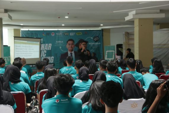 Kemenpora Apresiasi Program Kawani Academy Gelar Pelatihan Public Speaking untuk Pemuda - JPNN.COM