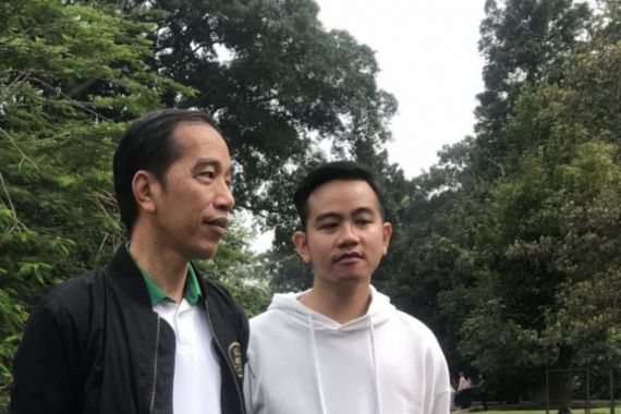 Jokowi & Gibran Baru Dipecat, PDIP Tak Mau Ada Narasi Jahat - JPNN.COM