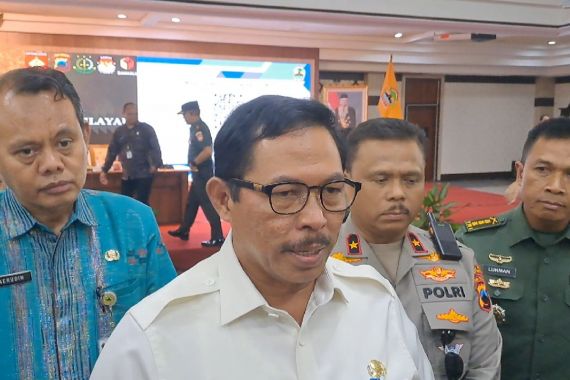 Pemprov Jateng Resmi Menetapkan UMSP & UMSK 2025, Berlaku Mulai 1 Januari - JPNN.COM