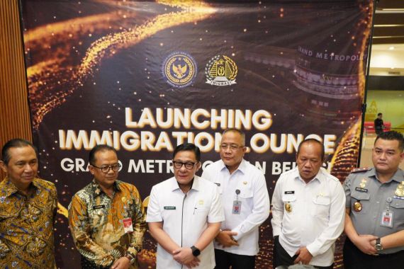 Ditjen Imigrasi Resmikan Immigration Lounge Pertama di Jabar - JPNN.COM