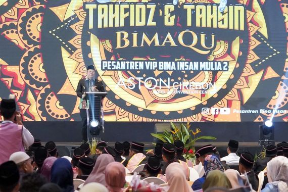 Cucun Apresiasi KH. Imam Jazuli Sukses Terapkan Rule Model Pesantren Inovatif - JPNN.COM