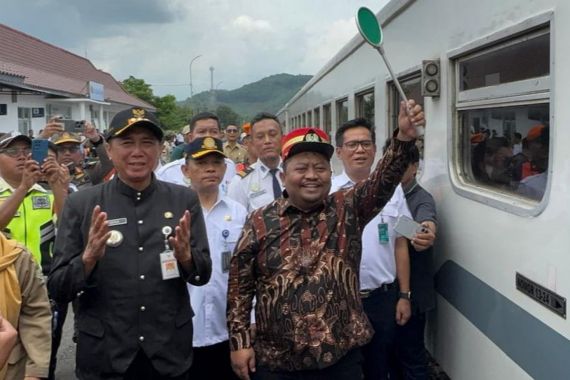 Stasiun Kebasen Beroperasional Lagi untuk Angkutan Penumpang, Yanuar Arif: Alhamdulillah, Sejarah Terukir - JPNN.COM