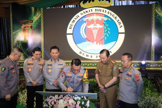 Gedung Layanan RS Bhayangkara Ruwa Jurai Diresmikan, Ini Pesan Kapolda Lampung - JPNN.COM