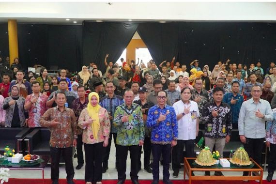 Ribuan Pencari Kerja Antusias Padati Naker Expo 2024 di Makassar - JPNN.COM