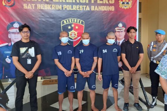 Polisi Tangkap 3 Orang Pelaku Penganiayaan Berujung Bentrok Ojol vs Opang di Bandung - JPNN.COM