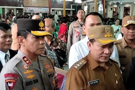 Pj Gubernur Sumsel Jamin keselamatan Umat Katolik Saat Misa Natal 2024 - JPNN.COM