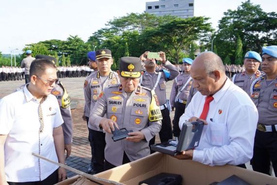 Polda Maluku Tarik Seluruh Senjata Api Personel, Lalu Disimpan di Gudang Logistik - JPNN.COM