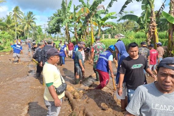 Banjir Bandang Menerjang 3 Desa di Sumberjambe Jember, Tidak Ada Korban Jiwa - JPNN.COM