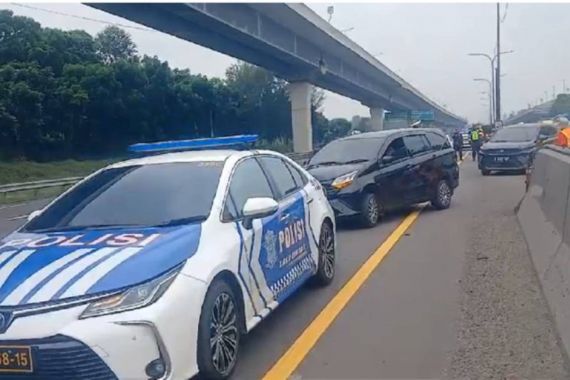 Contraflow Tol Japek Arah Cikampek Diperpanjang - JPNN.COM